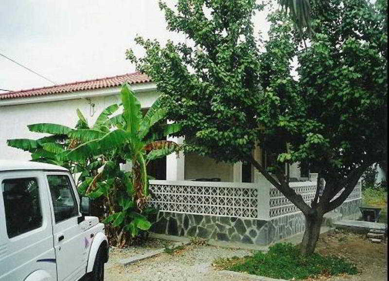 Kerveli Luxury Villa Exterior foto