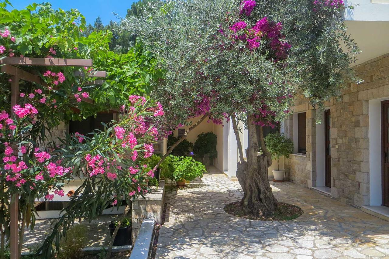 Kerveli Luxury Villa Exterior foto